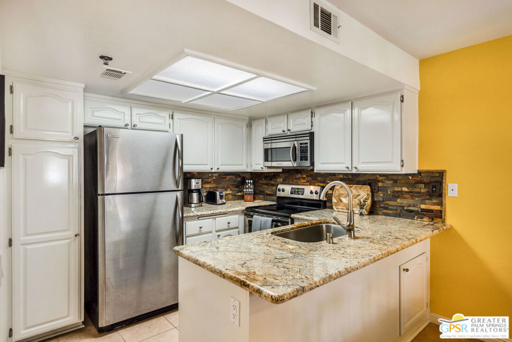 500 E Amado Road 512 Property Photo 12