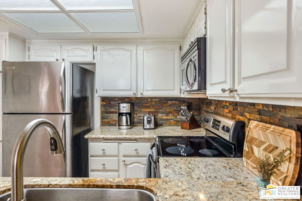 500 E Amado Road 512 Property Photo 15