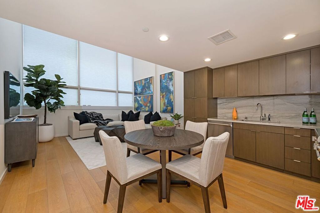 1705 Ocean Avenue 107 Property Photo 9