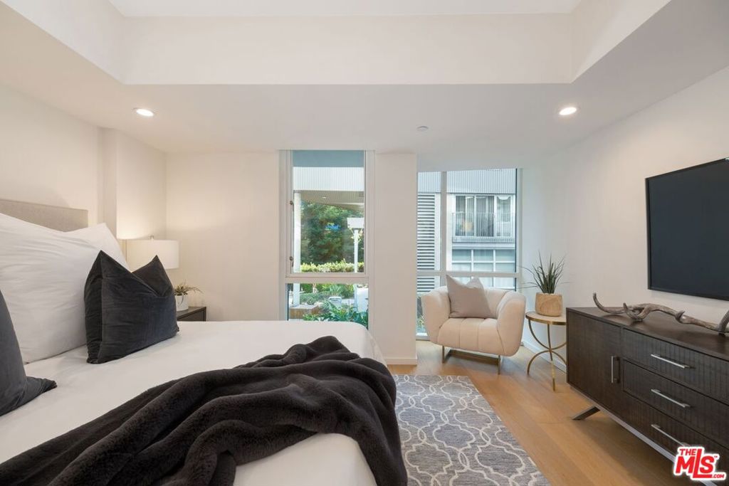 1705 Ocean Avenue 107 Property Photo 25