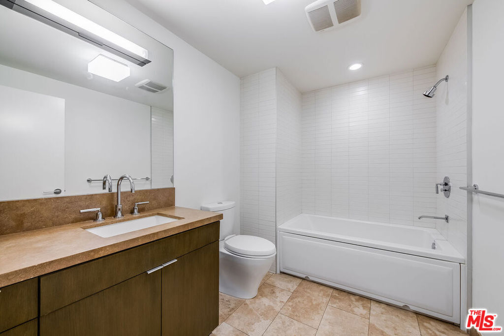 1705 Ocean Avenue 107 Property Photo 56