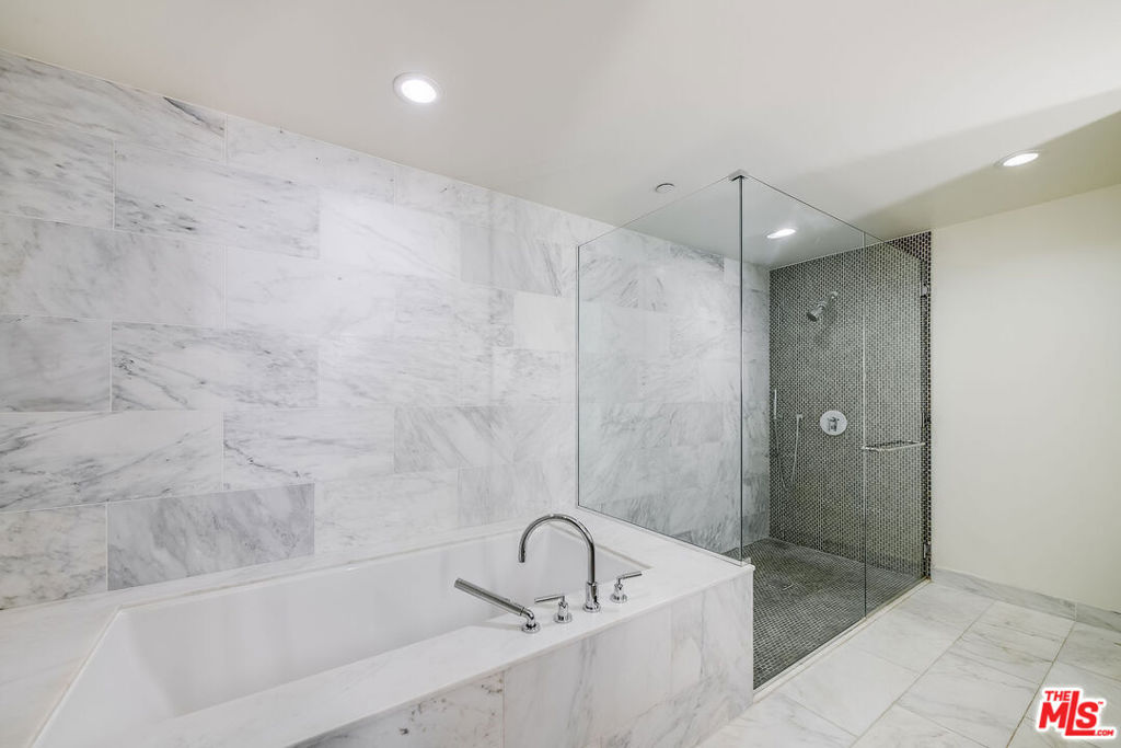 1705 Ocean Avenue 107 Property Photo 62
