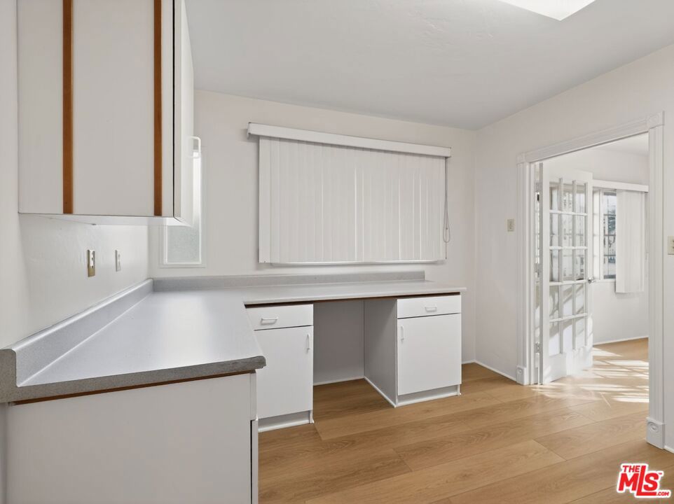 102 N Milpas Street Property Photo 25
