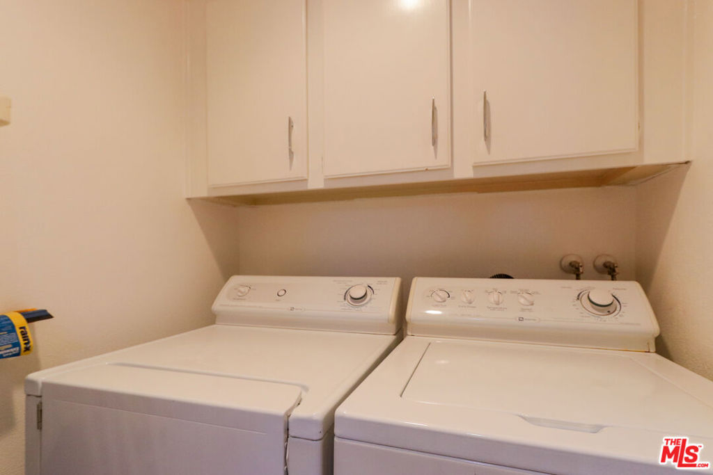 200 N Swall Drive 462 Property Photo 20