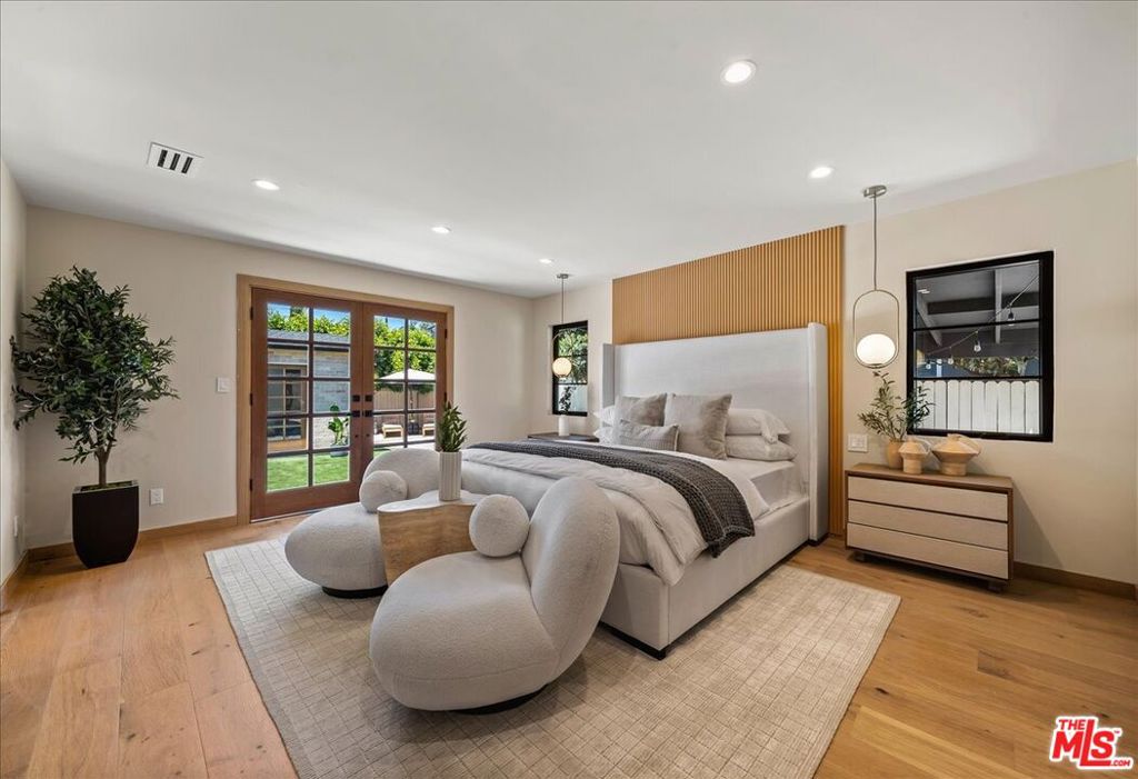 14537 Hesby Street Property Photo 3