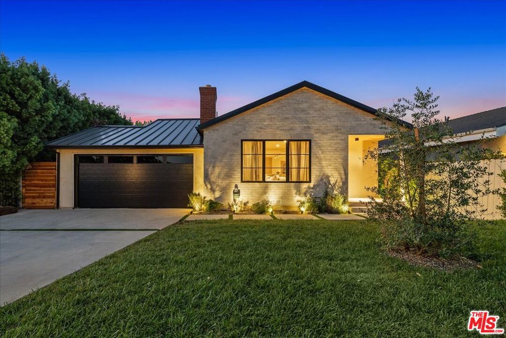 14537 Hesby Street Property Photo 4