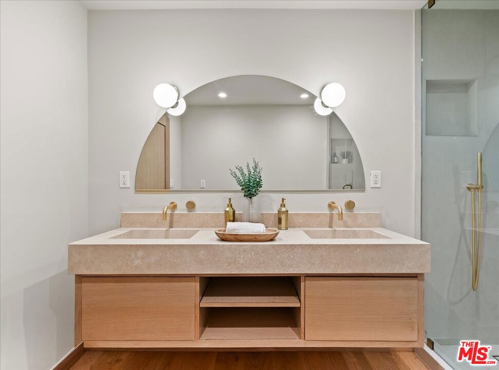 14537 Hesby Street Property Photo 14