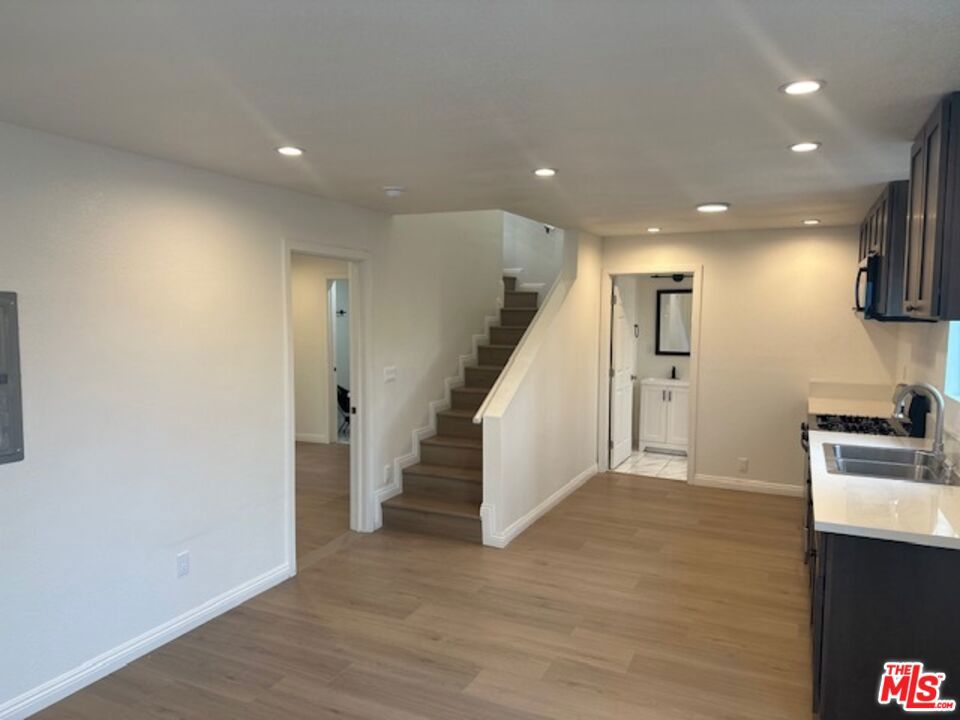 1012 E 73rd Street Property Photo 6