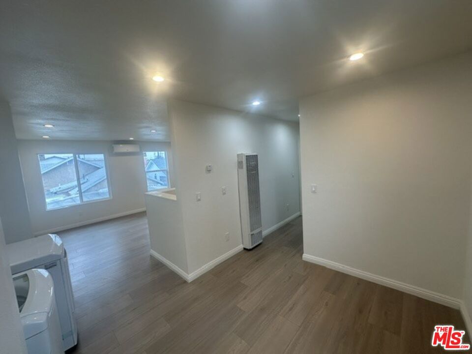 1012 E 73rd Street Property Photo 26