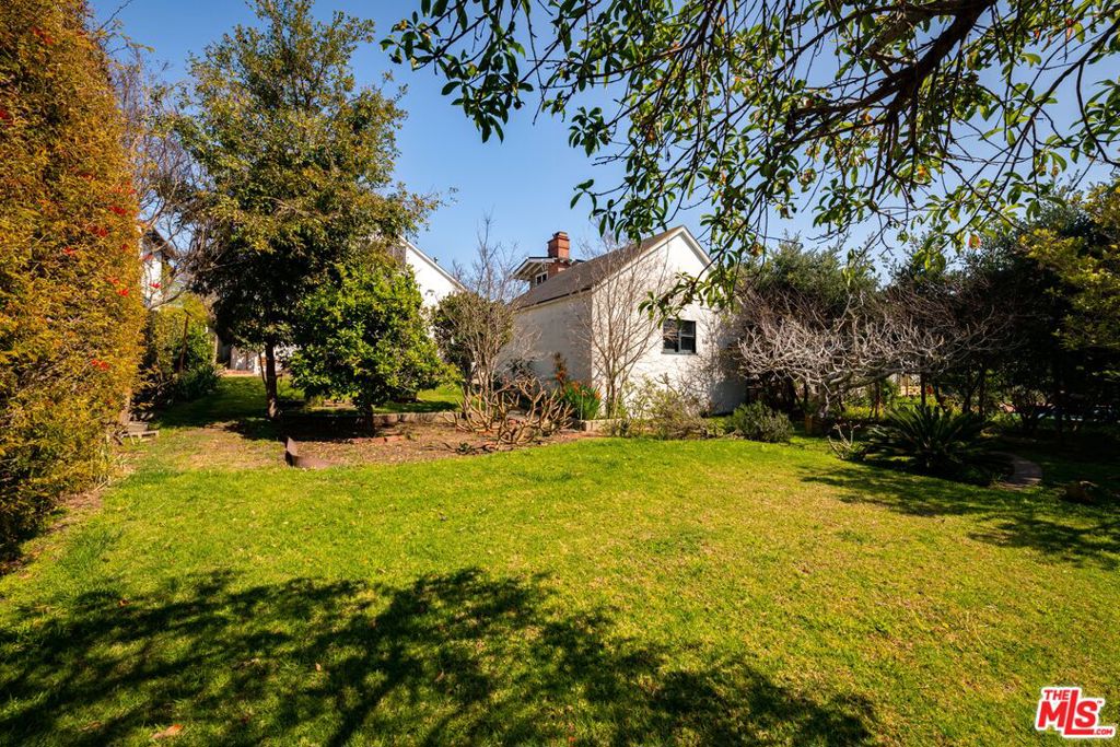 2418 4th Street Property Photo 16