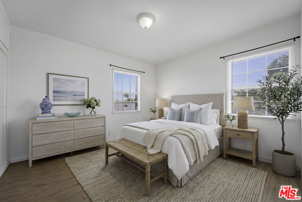 10958 Venice Boulevard Property Photo 4