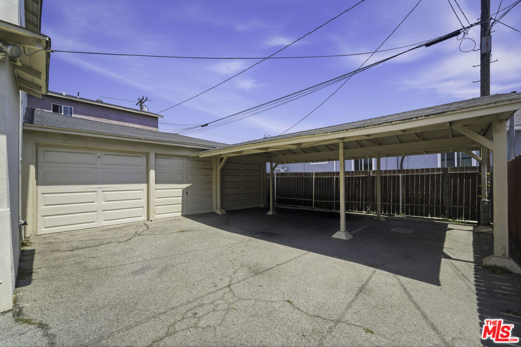 10958 Venice Boulevard Property Photo 5