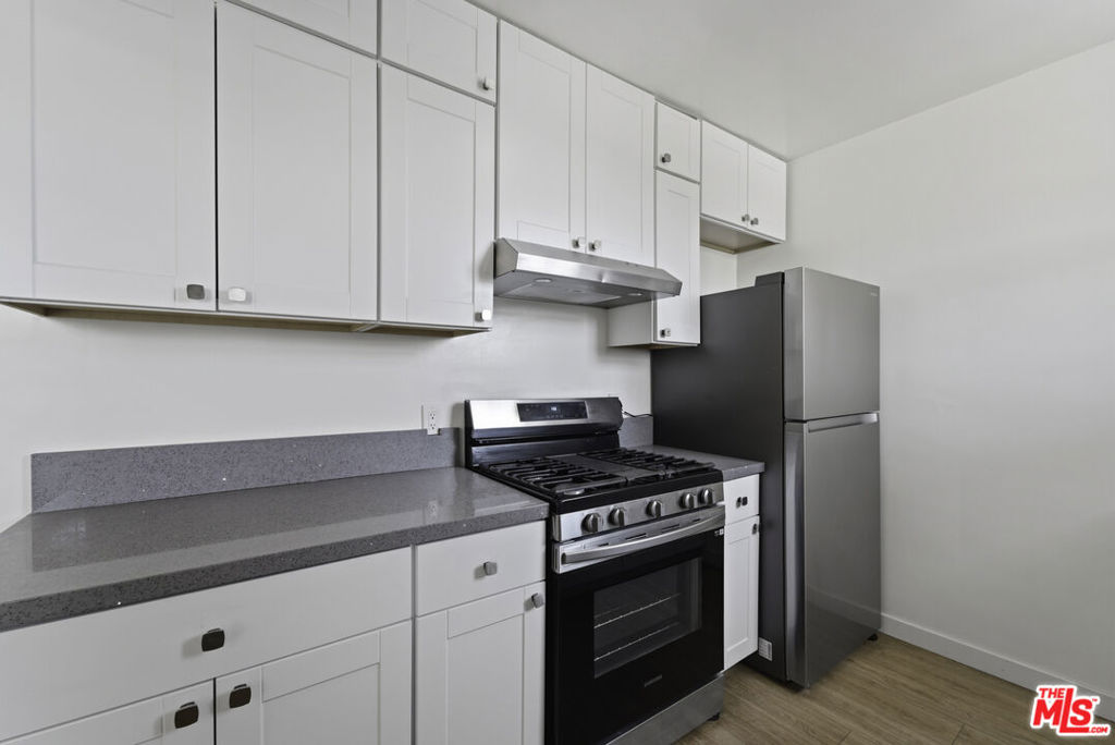 10958 Venice Boulevard Property Photo 12