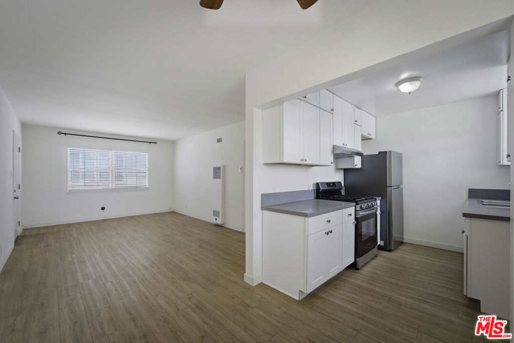 10958 Venice Boulevard Property Photo 16