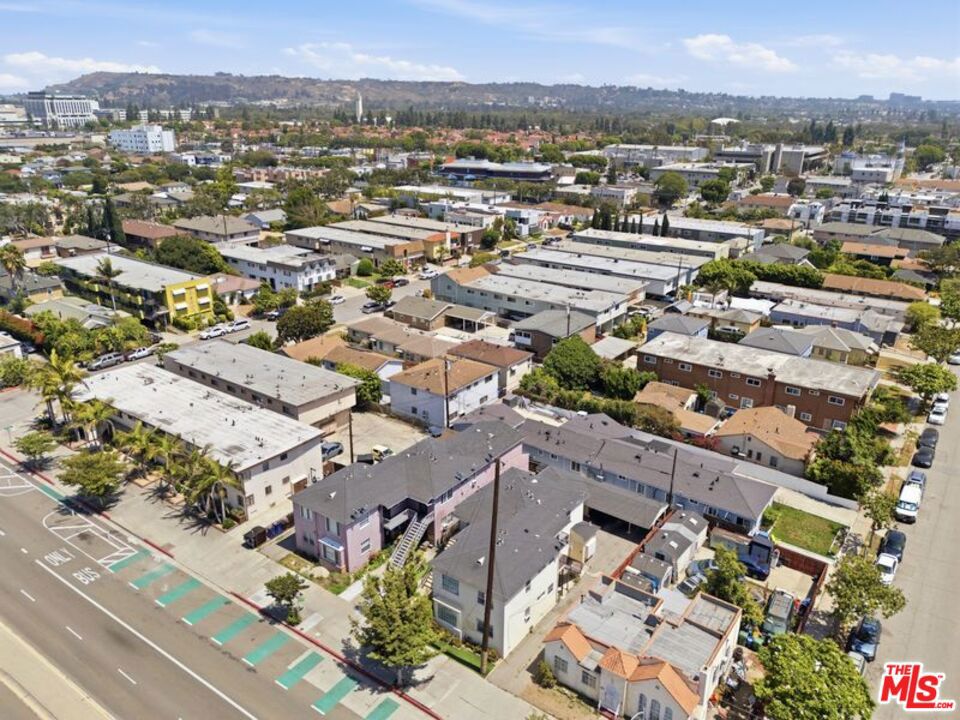 10958 Venice Boulevard Property Photo 32