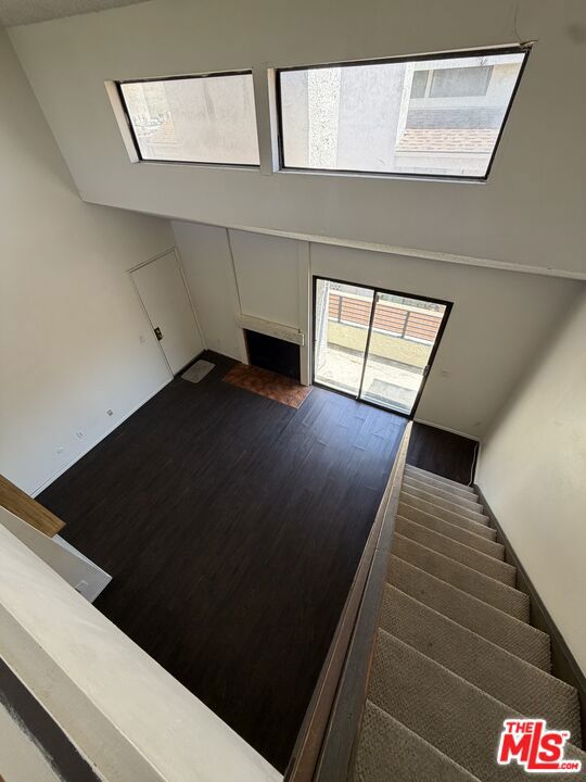 8221 Langdon Avenue 204 Property Photo 2