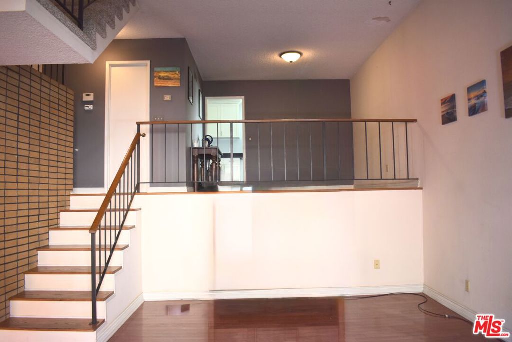 1711 Grismer Avenue 63 Property Photo 9