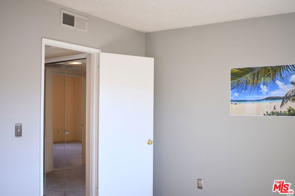 1711 Grismer Avenue 63 Property Photo 20