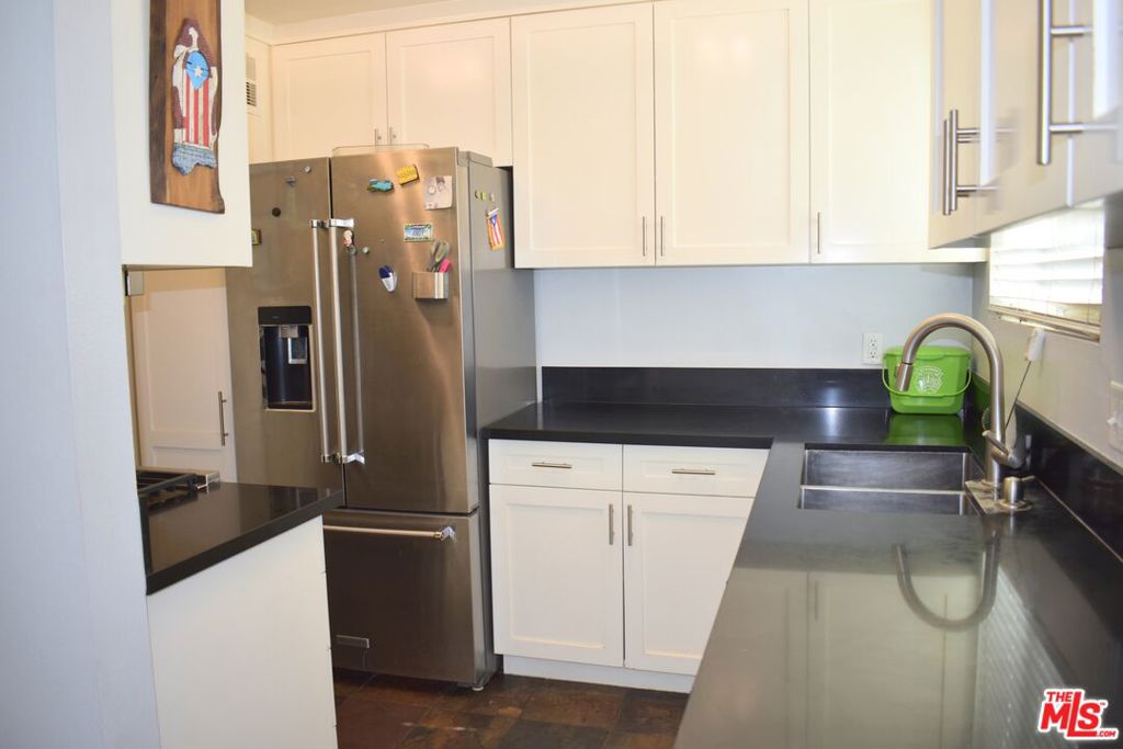 1711 Grismer Avenue 63 Property Photo 23