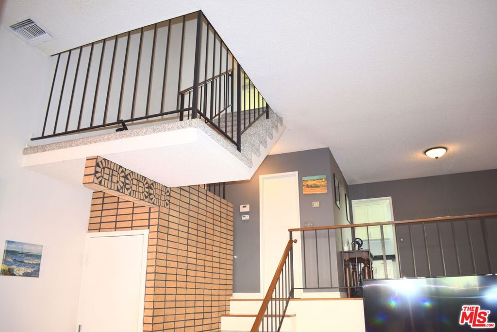 1711 Grismer Avenue 63 Property Photo 26