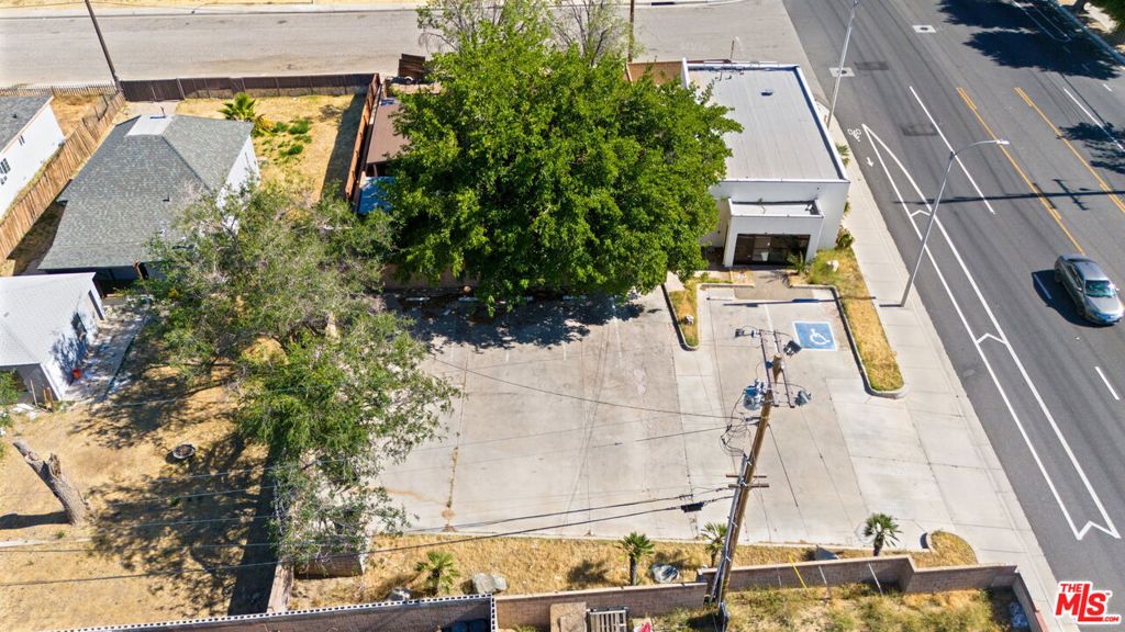 44504 10th Street Property Photo 32