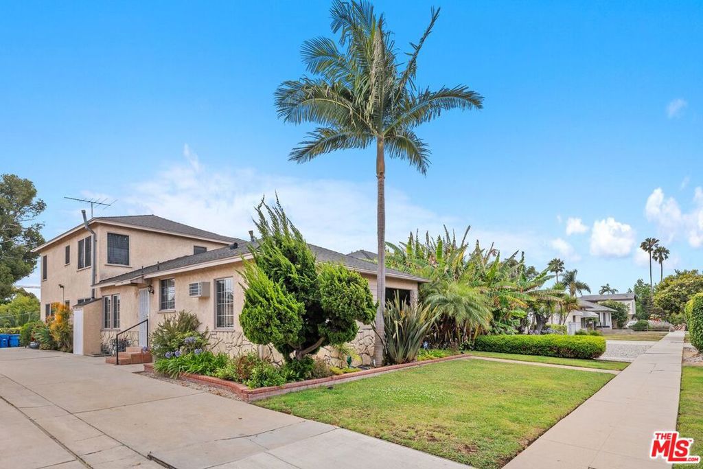 7024 Kittyhawk Avenue Property Photo 1