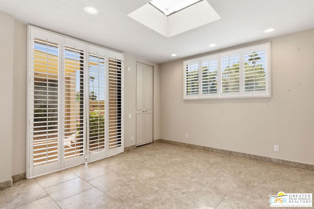 143 Desert West Drive Property Photo 4
