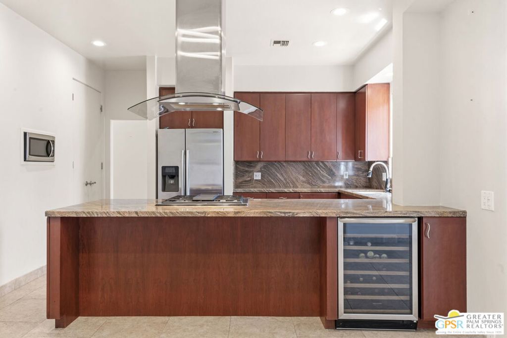 143 Desert West Drive Property Photo 10
