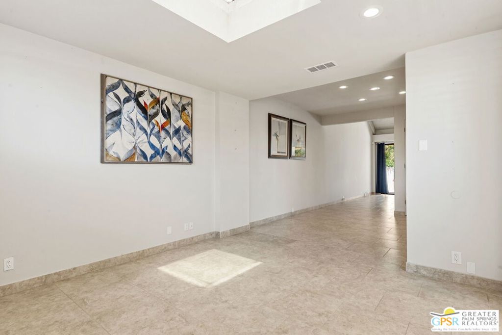 143 Desert West Drive Property Photo 18