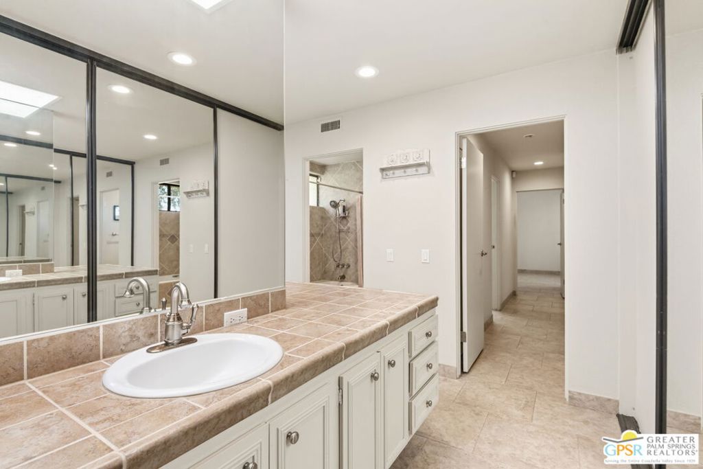 143 Desert West Drive Property Photo 35