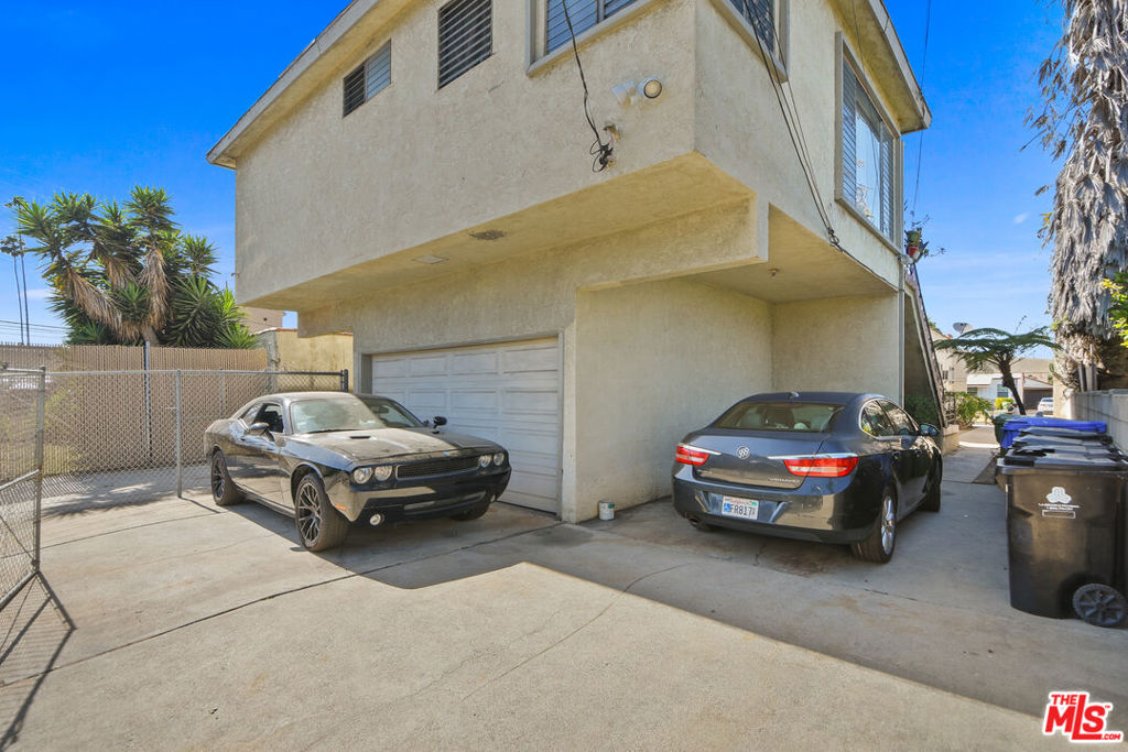 624 E 84th Street Property Photo 5
