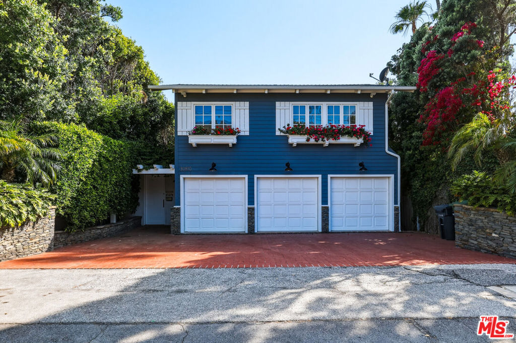 30810 Broad Beach Road Property Photo 8