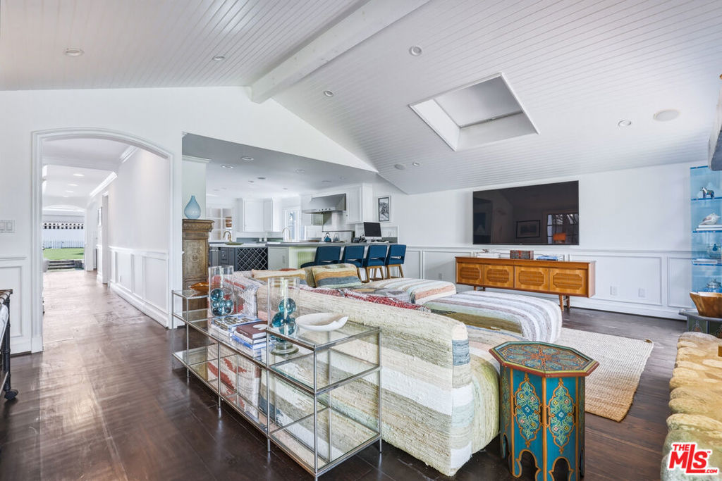 30810 Broad Beach Road Property Photo 21