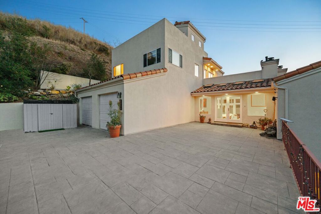 4345 Escondido Trail Property Photo 56