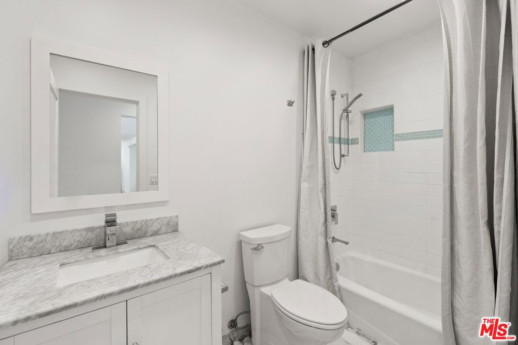 5528 Marburn Avenue Property Photo 16