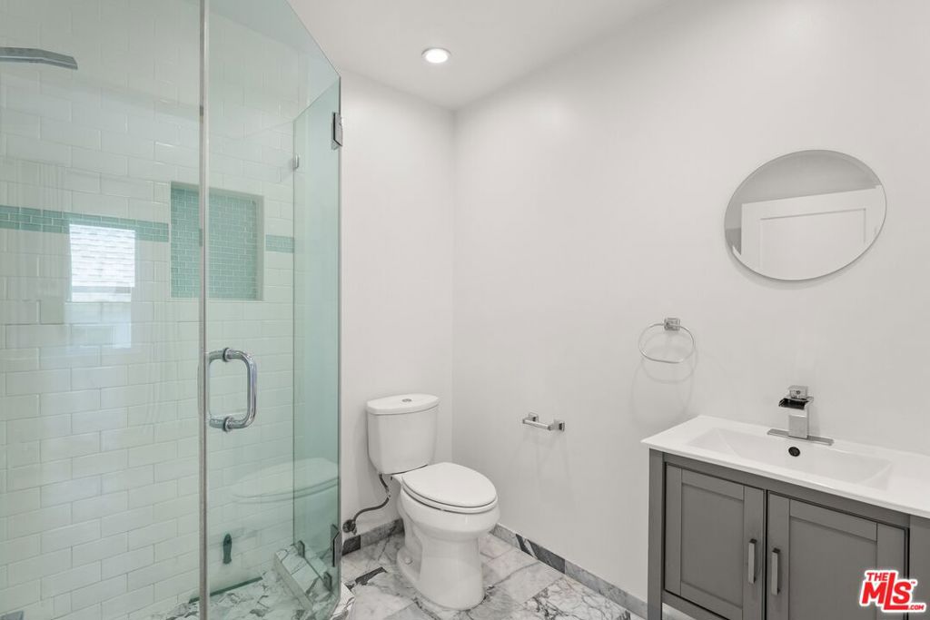 5528 Marburn Avenue Property Photo 21