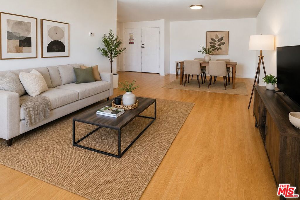 10751 Wilshire Boulevard 906 Property Photo 6