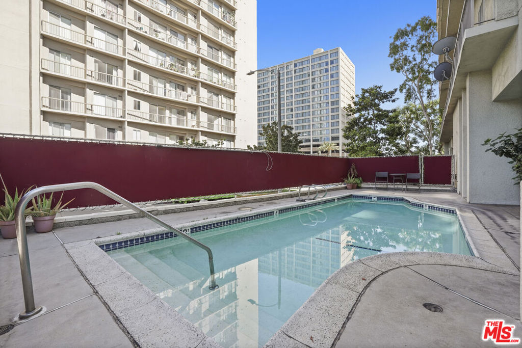10751 Wilshire Boulevard 906 Property Photo 7