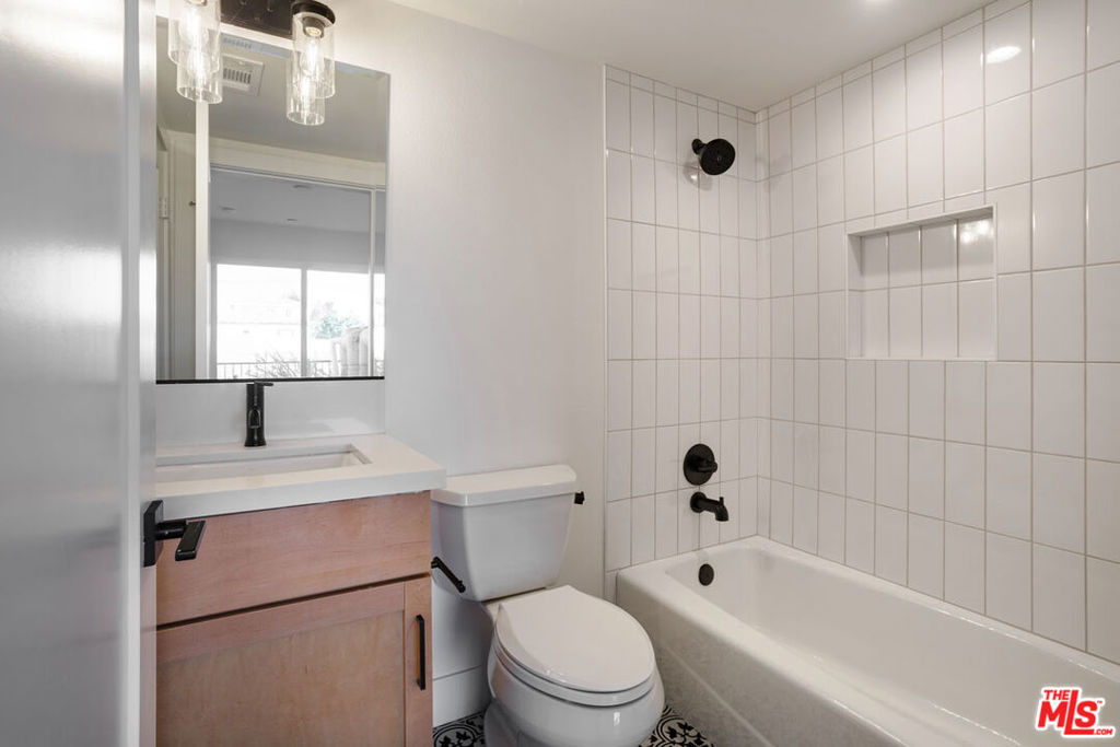 11222 W Lyon Lane 10 Property Photo 24