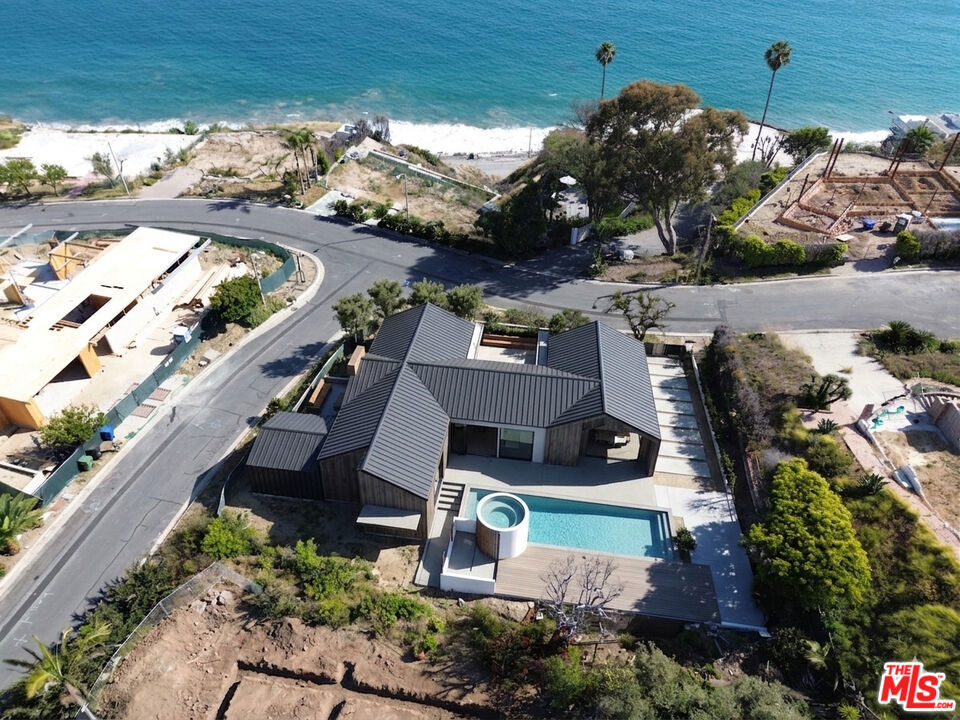 20521 Roca Chica Drive Property Photo 1