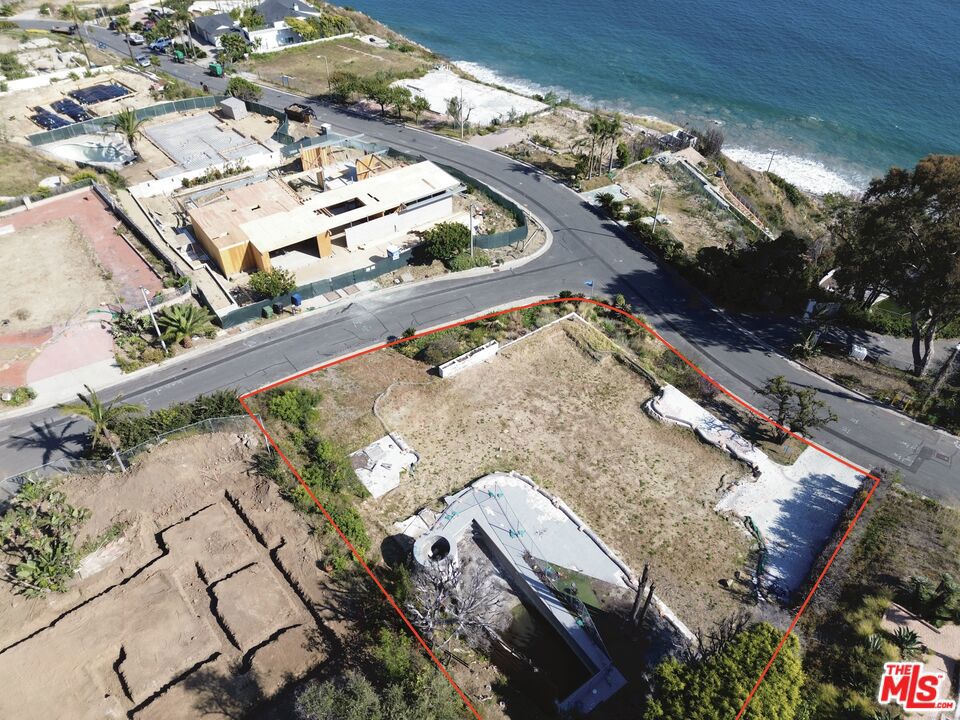 20521 Roca Chica Drive Property Photo 3