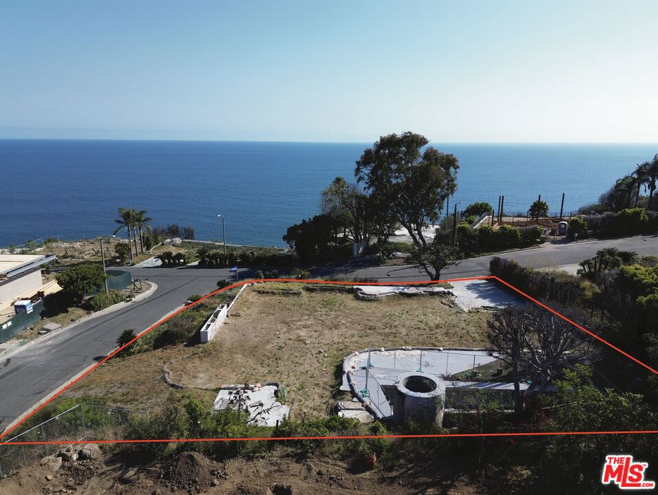 20521 Roca Chica Drive Property Photo 4