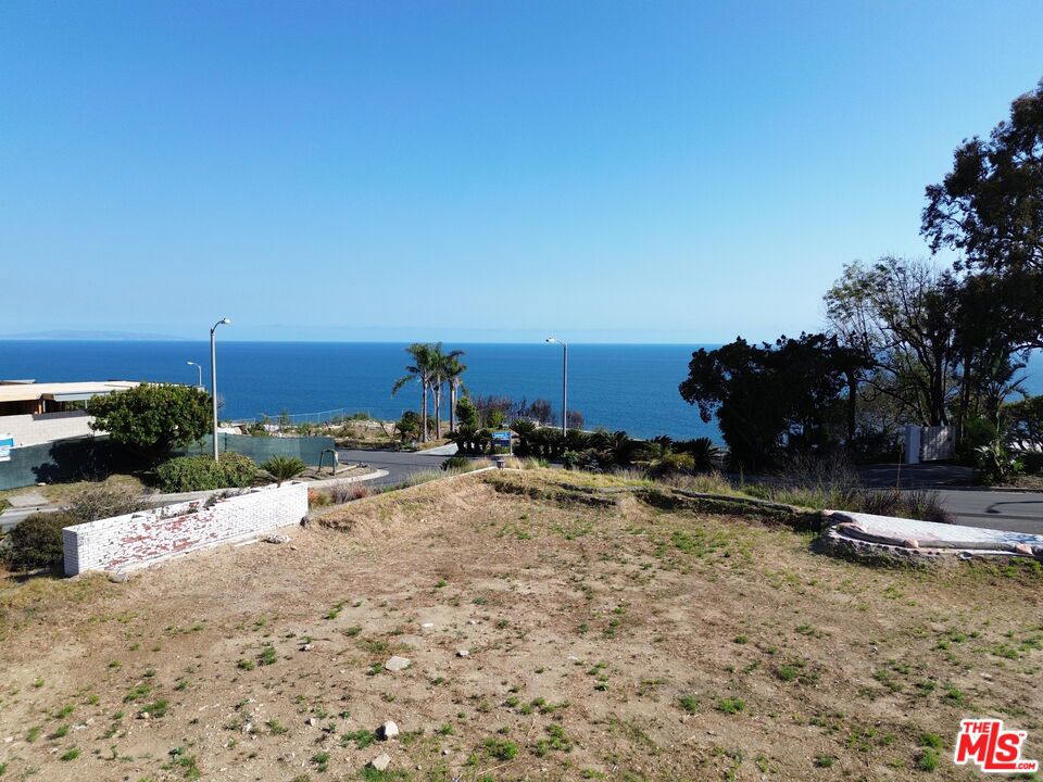 20521 Roca Chica Drive Property Photo 12