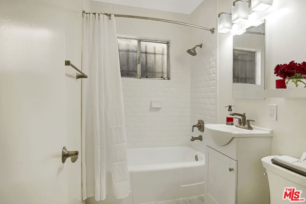 4058 9th Avenue Property Photo 12