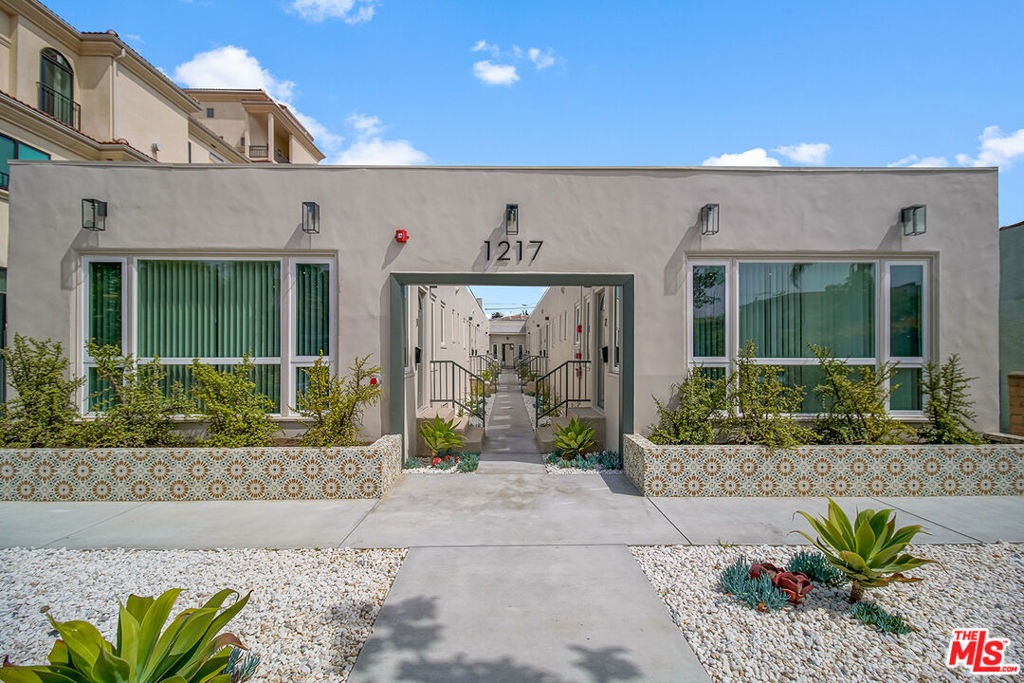 1217 9th Street Property Photo 1
