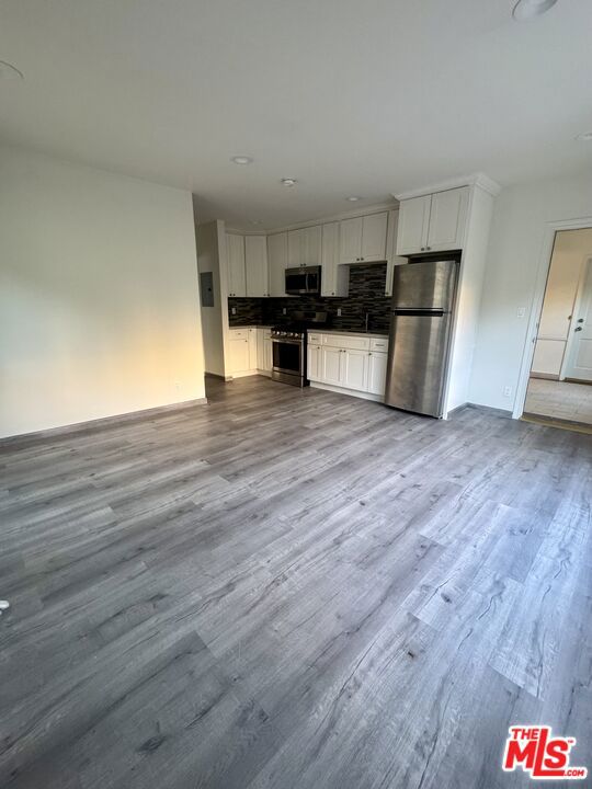 133 S Crescent Drive 7 Property Photo 9