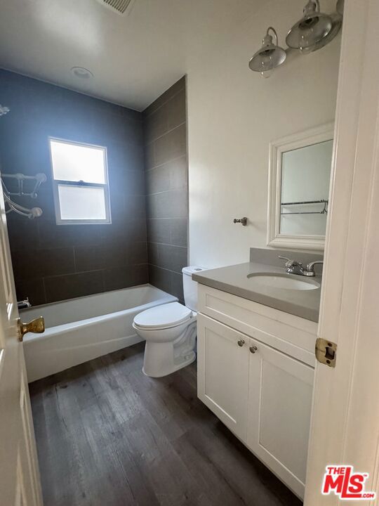 133 S Crescent Drive 7 Property Photo 12
