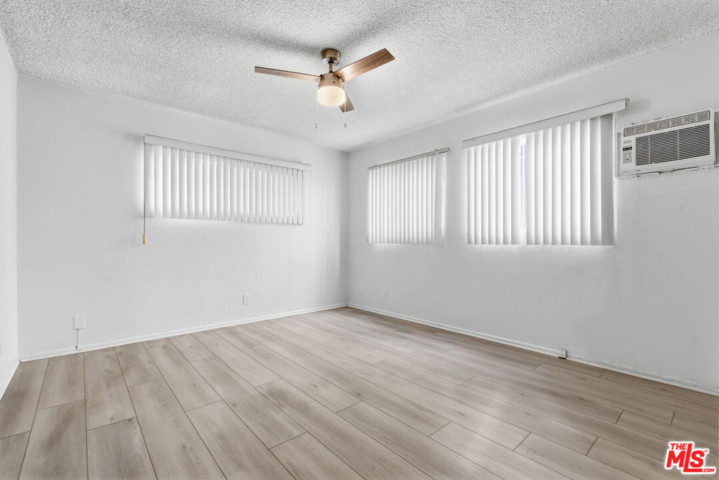 2332 S Beverly Glen Boulevard 3 Property Photo 12