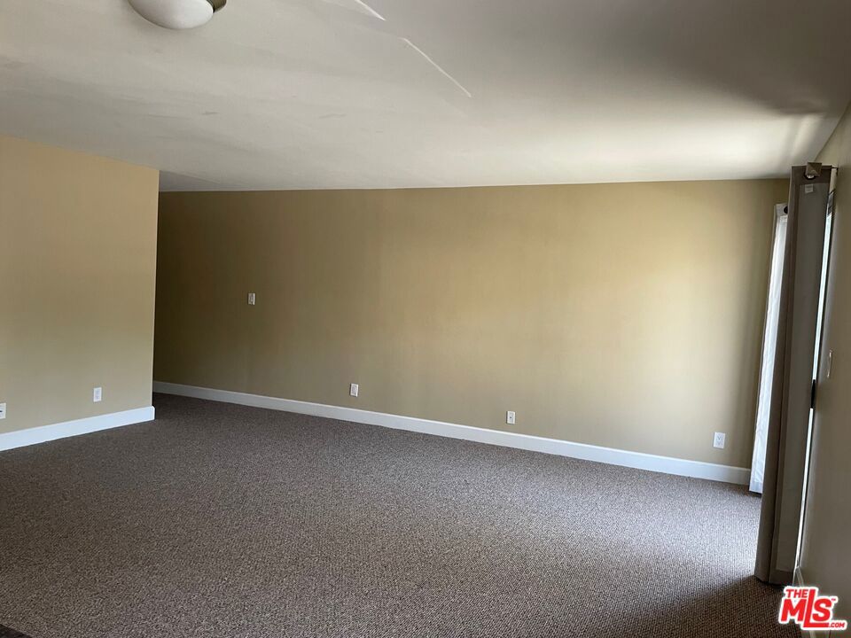 10982 Roebling Avenue 309 Property Photo 8