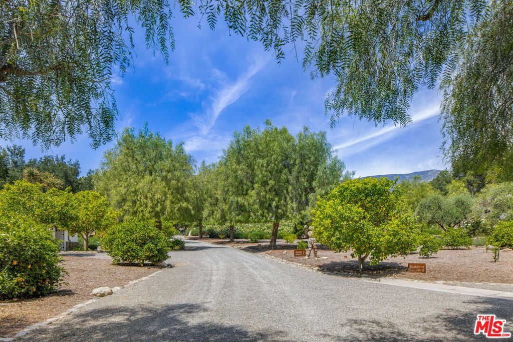 1888 Garst Lane Property Photo 4